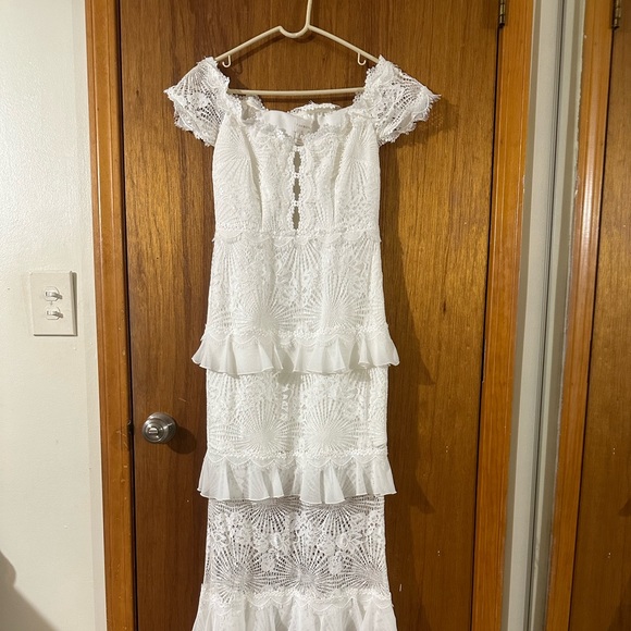 Foxiedox sz small formal dress, lace dress summer dress, white gown off shoulder - Picture 3 of 8